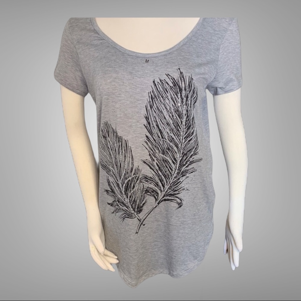 Sale! NWOT Maurice Gray T with Silver & Black Sparkly Accents Size M Price Red…